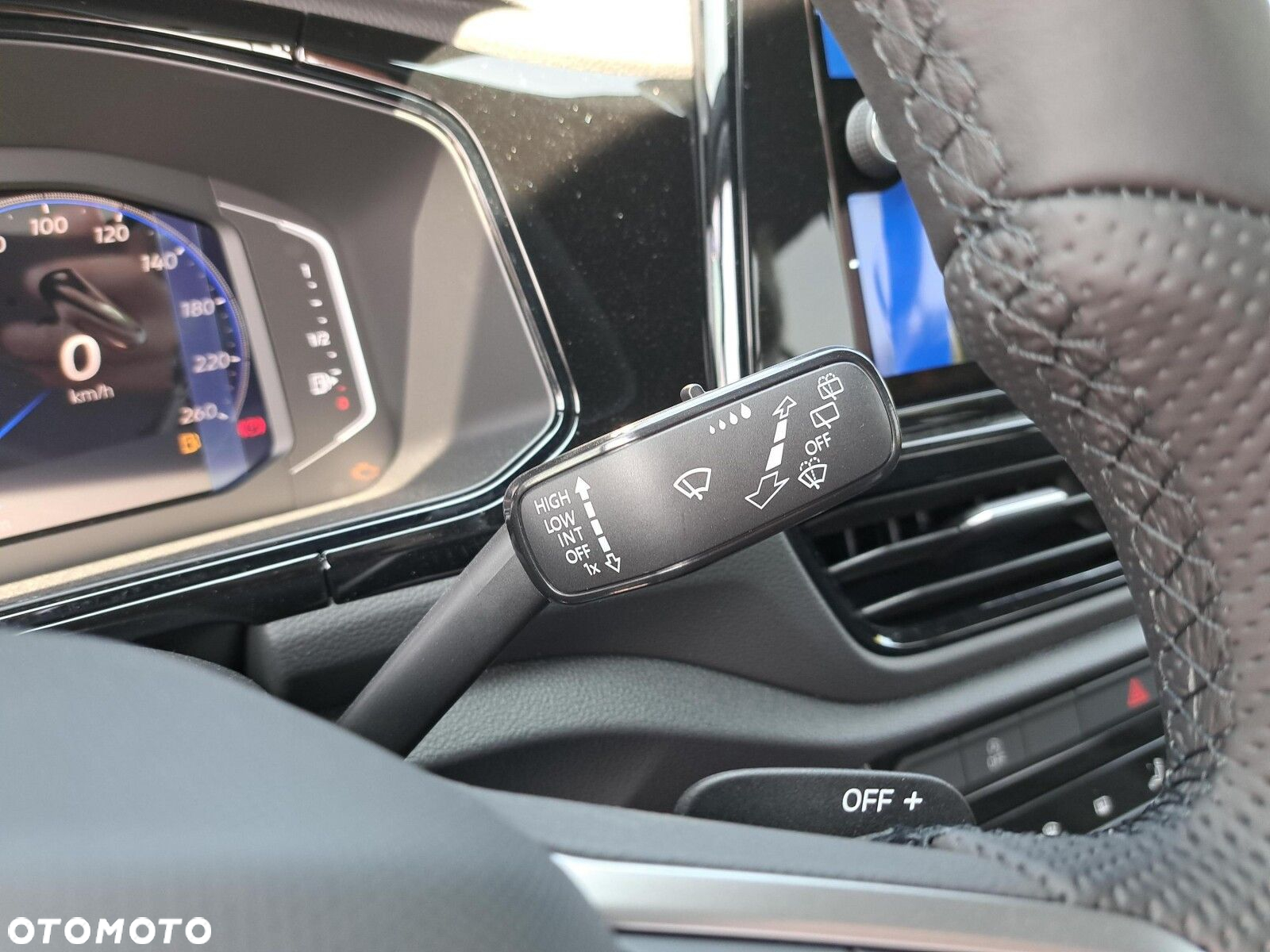 Volkswagen T-Roc 1.5 TSI R-Line Plus DSG - 25