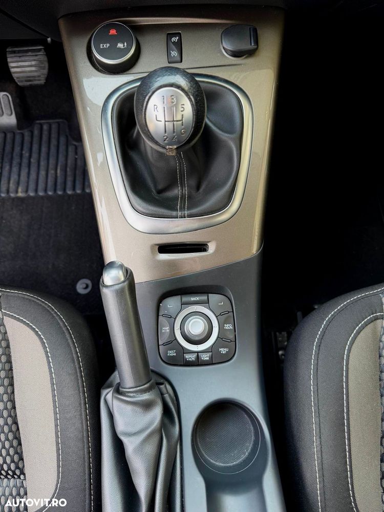 Renault Scenic ENERGY TCe 115 S&S Xmod Paris - 11