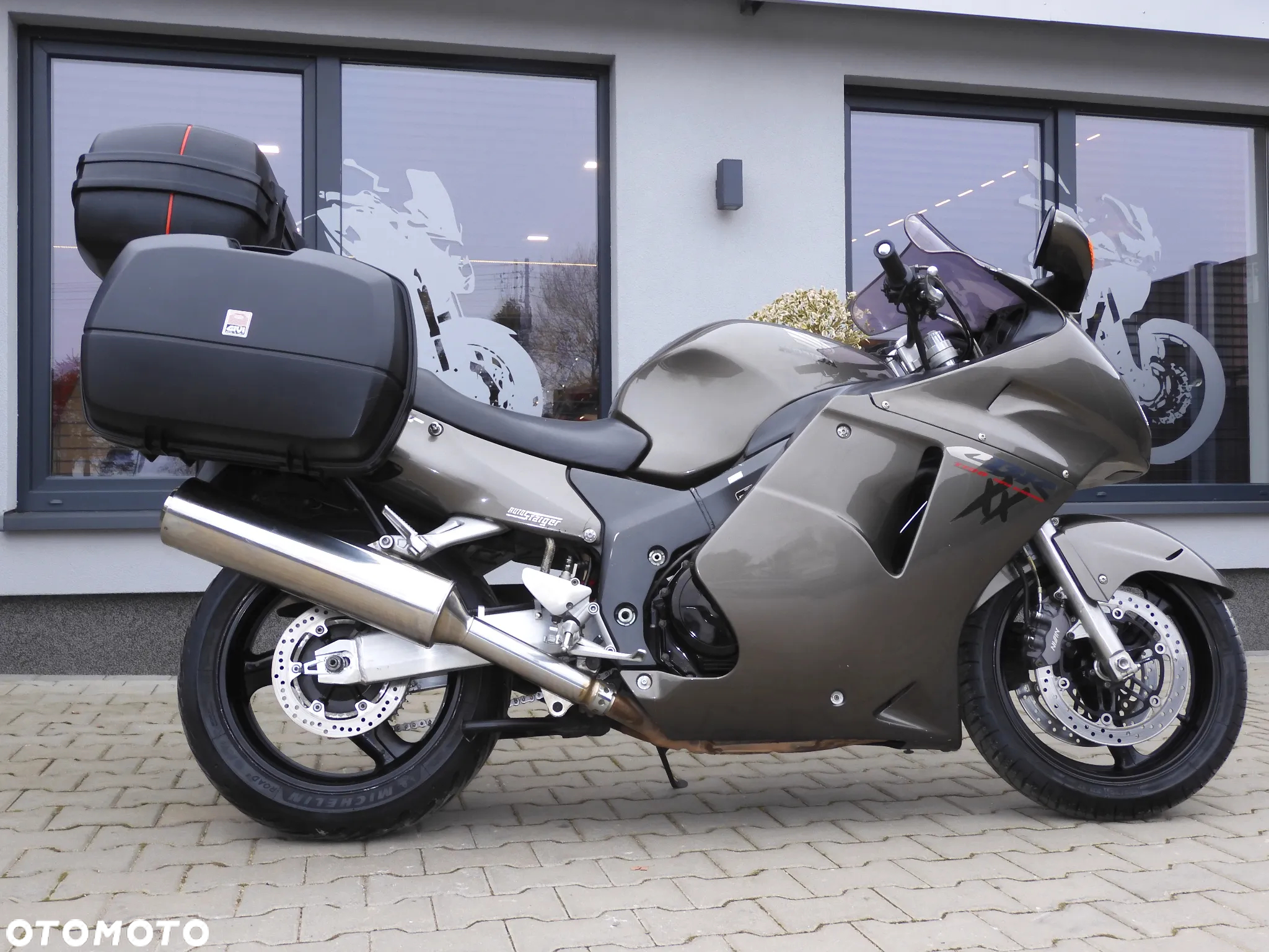 Honda CBR - 19
