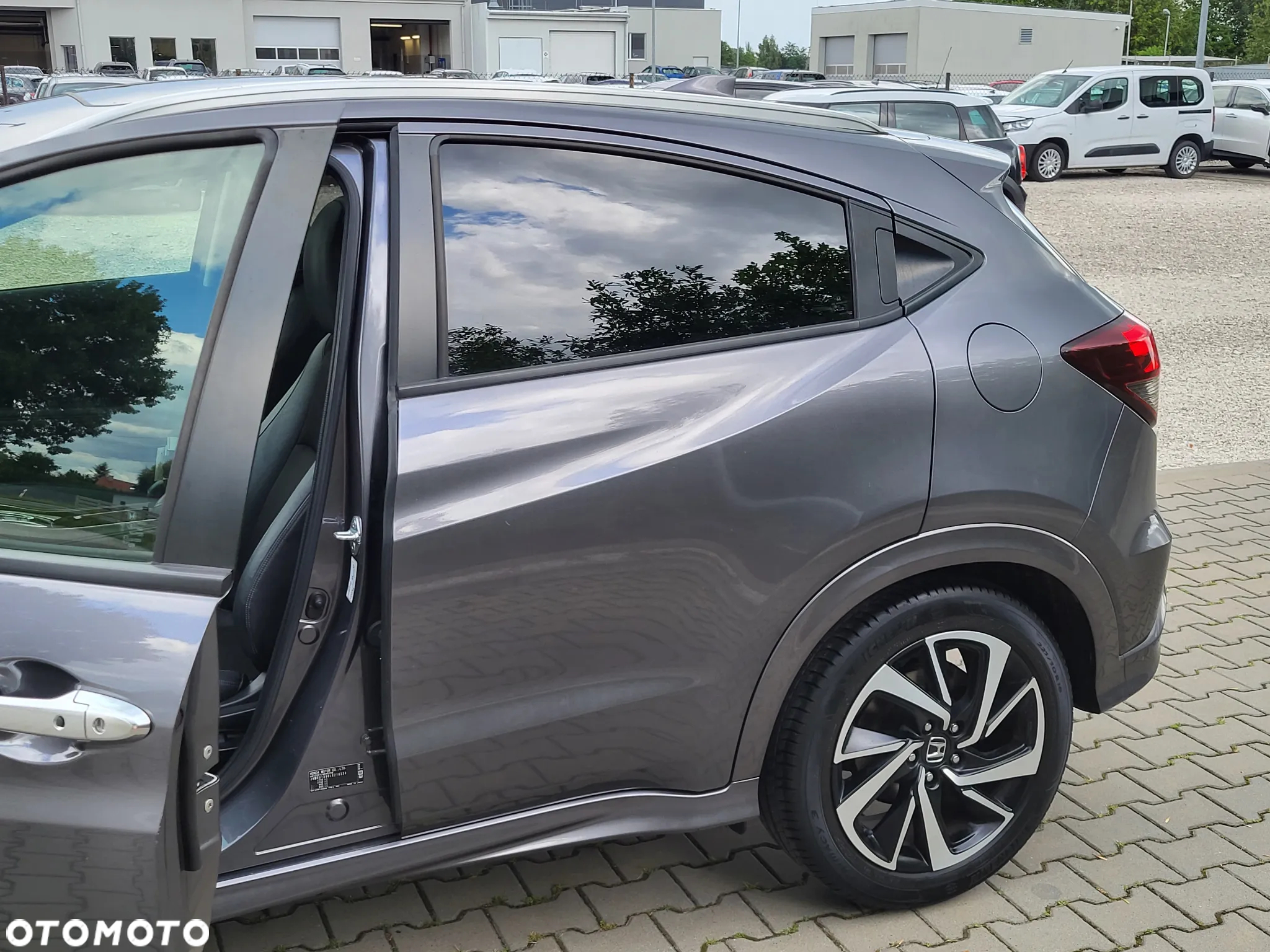 Honda HR-V 1.5 Executive (ADAS / Connect+) CVT - 11