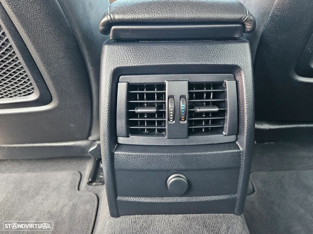 BMW 320 d Auto Pack M - 22