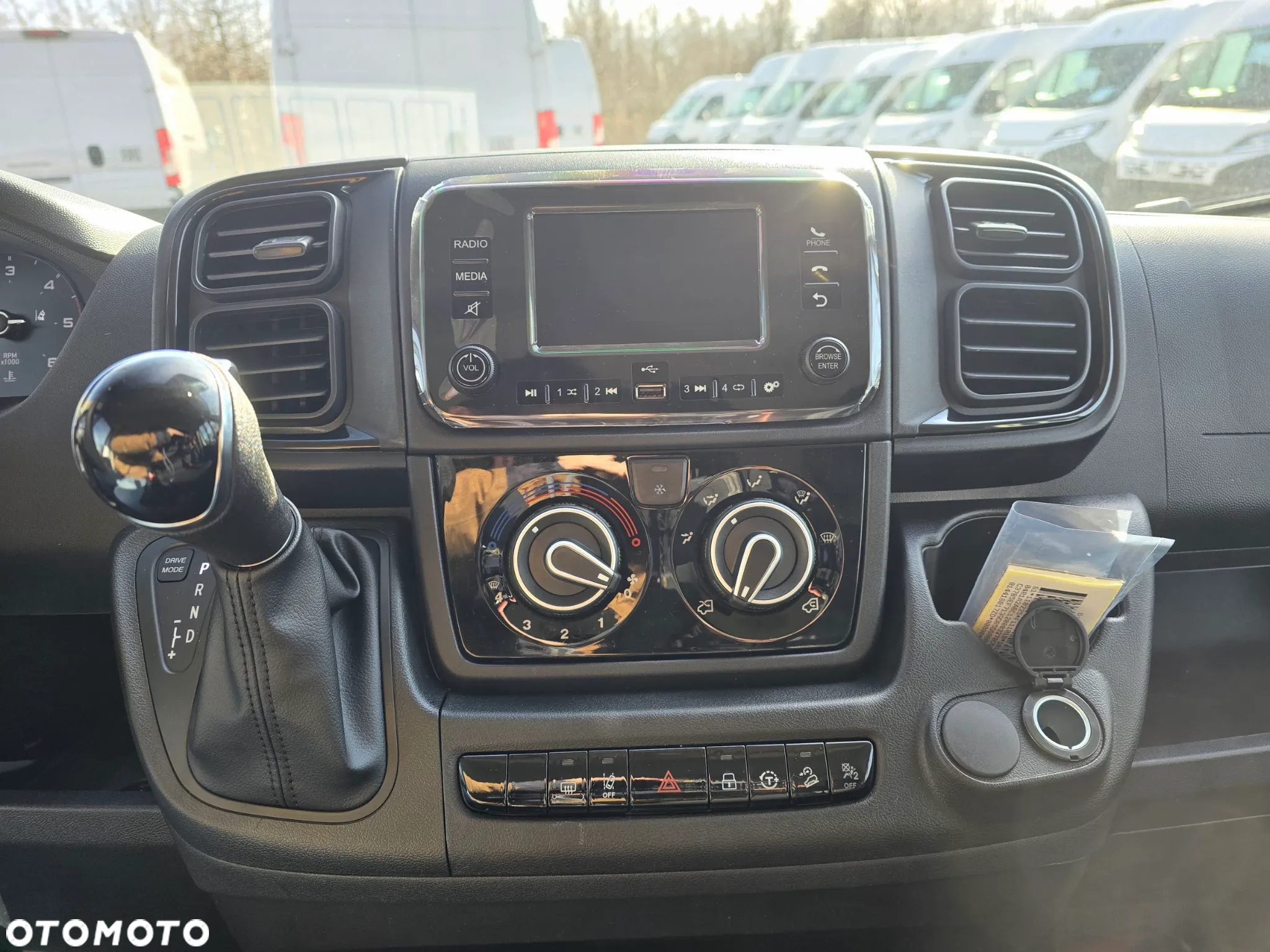 Fiat Ducato L2H2 2.2 140KM 3,3 t - 11