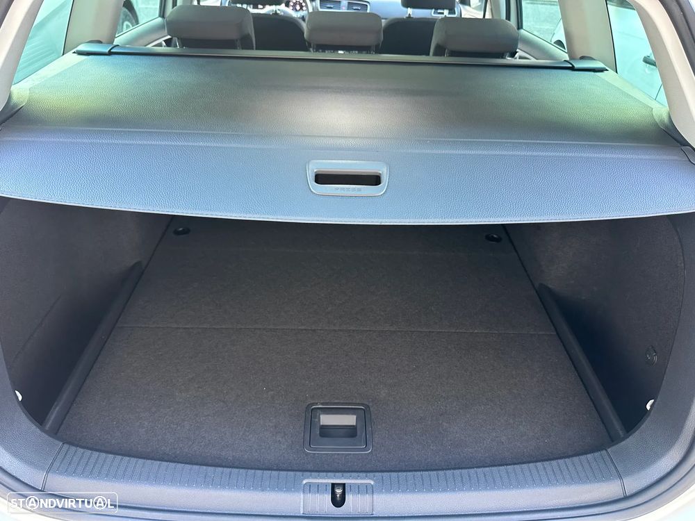 VW Golf Variant 1.6 TDi R-Line - 12