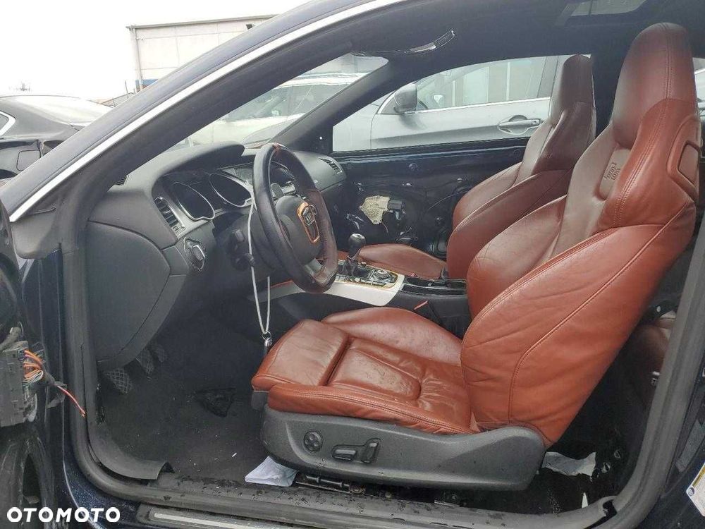 Części do Audi A5 S5 8T3 coupe z 2010 roku, model USA. - 7