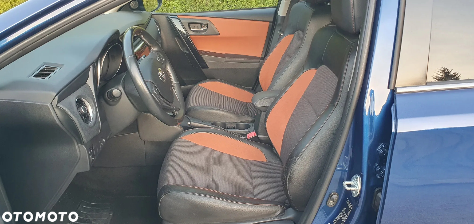 Toyota Auris - 24