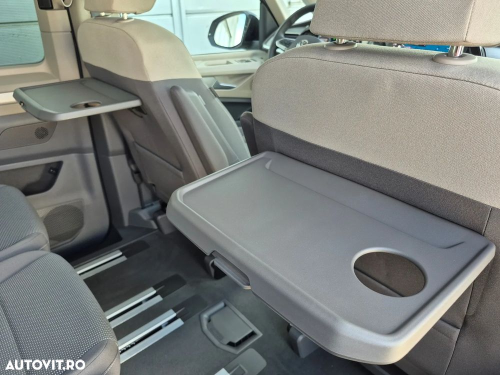 Volkswagen Multivan - 23
