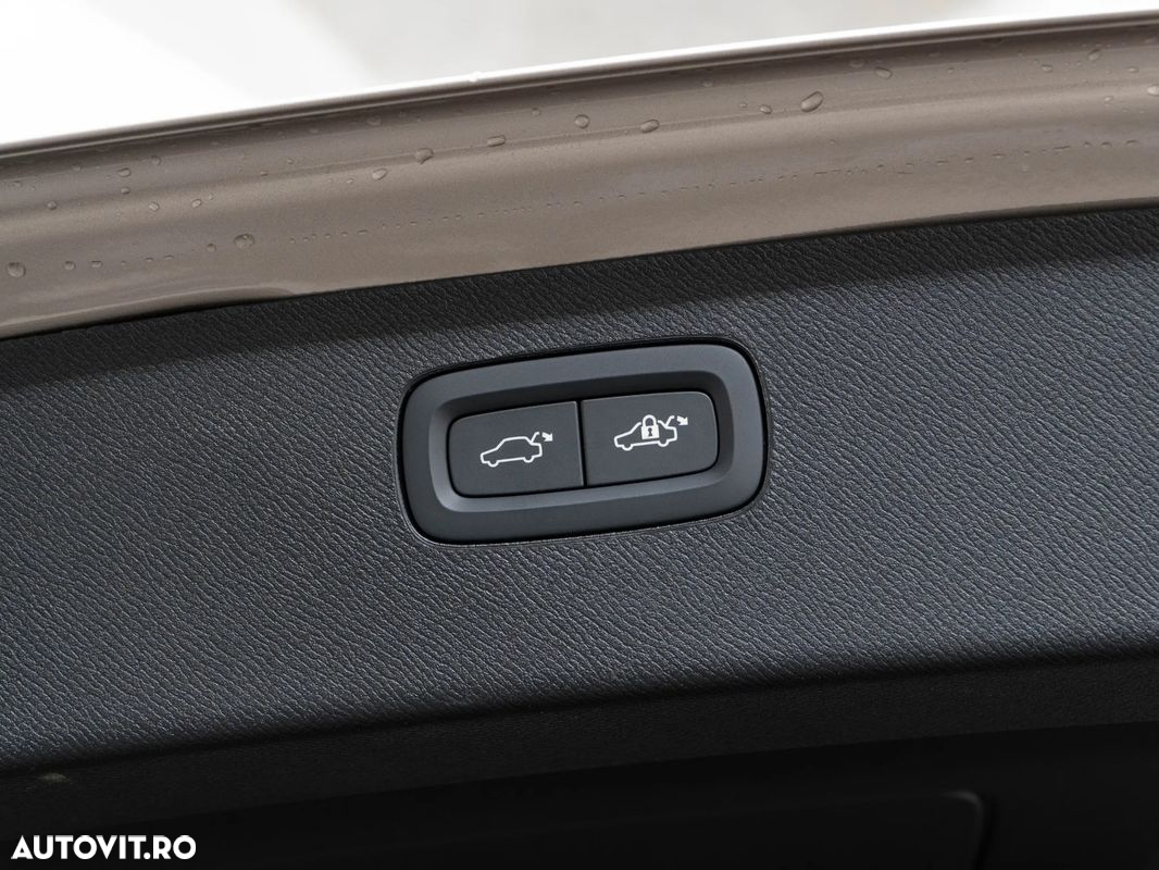 Volvo XC 90 Recharge T8 AWD Plus Bright - 8