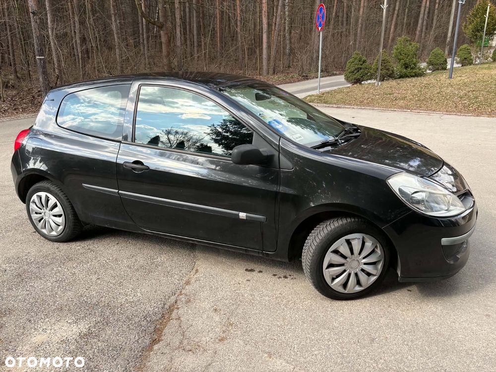 Renault Clio 1.2 16V Dynamique - 8