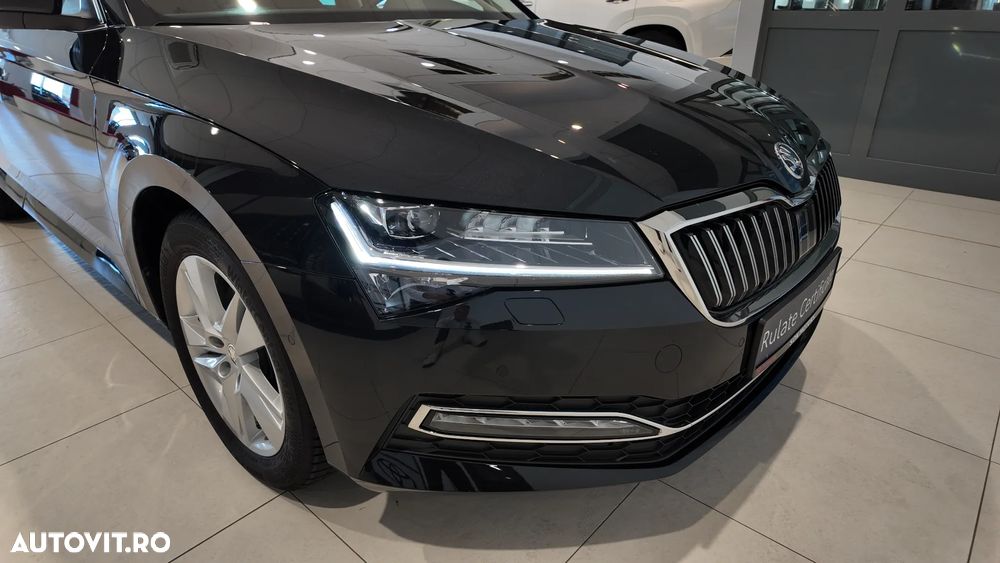 Skoda Superb 2.0 TDI DSG Ambition - 11