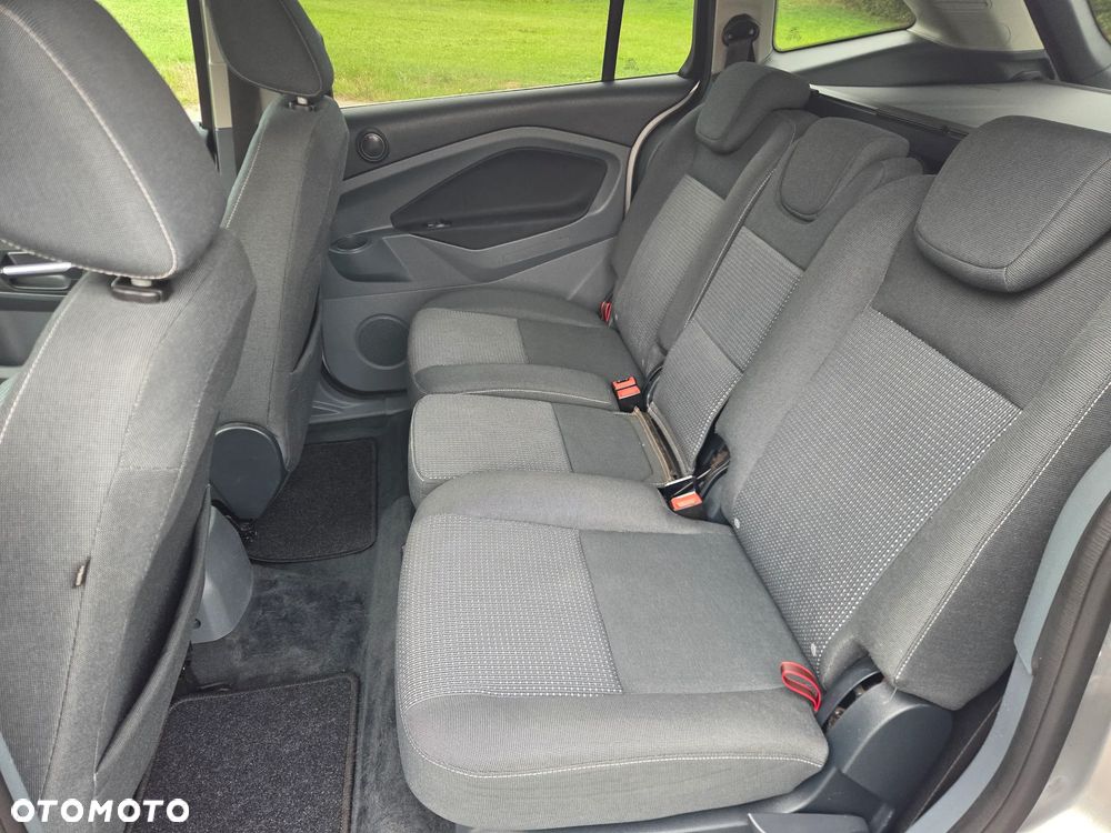 Ford Grand C-MAX - 14