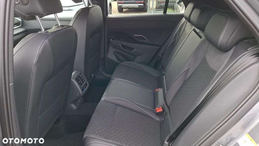 Volkswagen T-Roc 1.5 eTSI R-Line DSG - 11