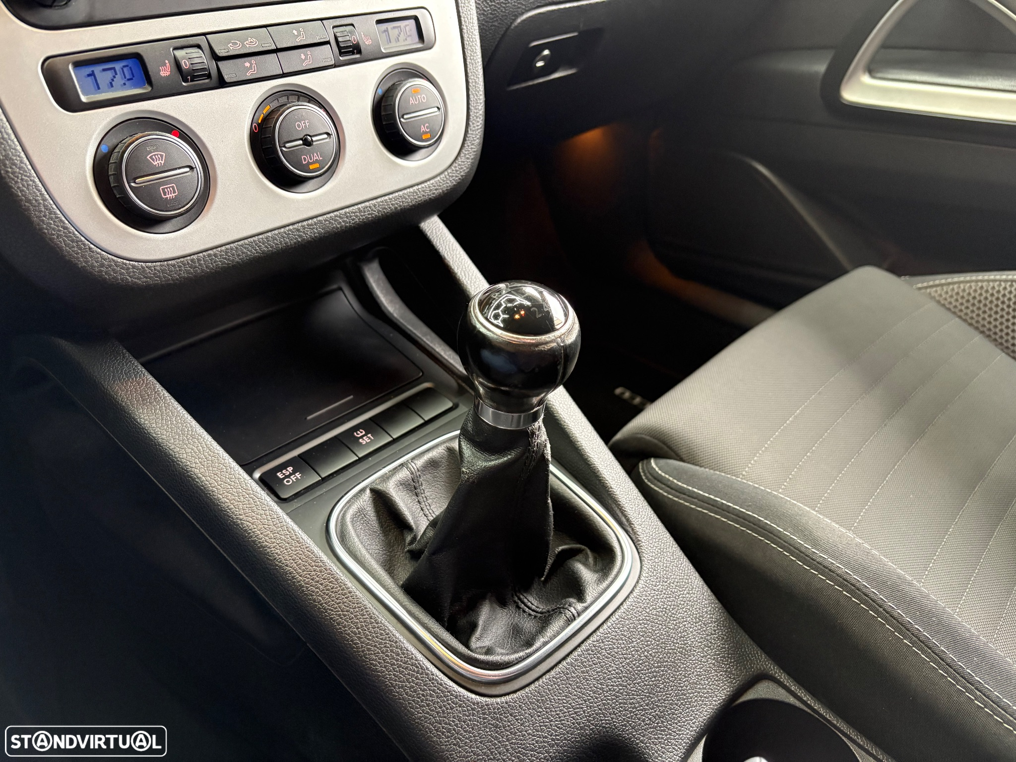 VW Scirocco 2.0 TDI Sport - 36