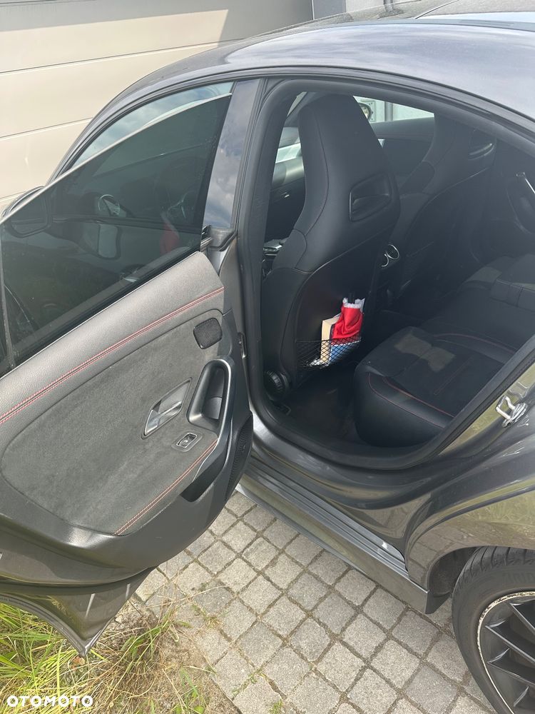 Mercedes-Benz CLA 220 d 4-Matic AMG Line 8G-DCT - 9