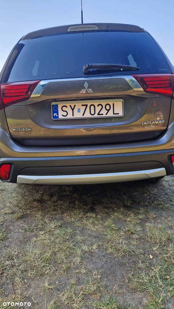 Mitsubishi Outlander 2.2 DID Intense + 4WD - 7