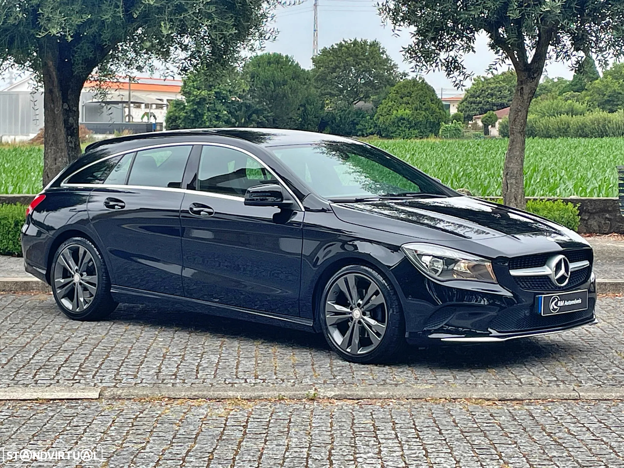Mercedes-Benz CLA 180 d Shooting Brake Urban Aut. - 3