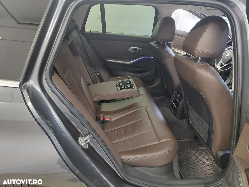 BMW Seria 3 320d xDrive AT MHEV - 21