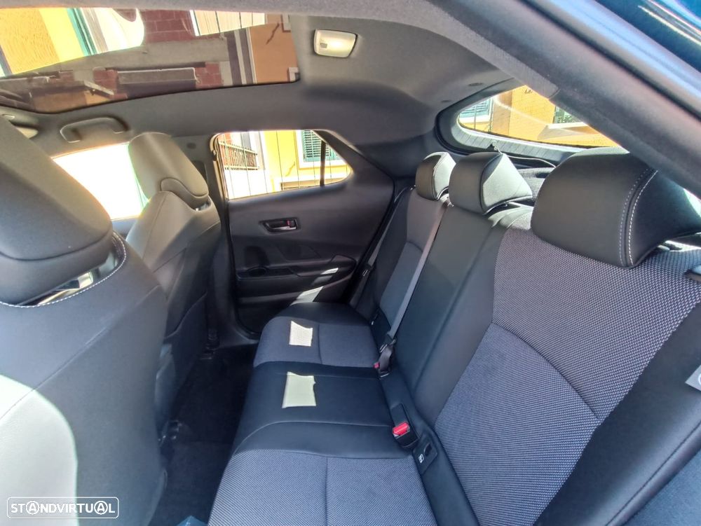 Toyota C-HR 2.0 Hybrid Lounge - 10