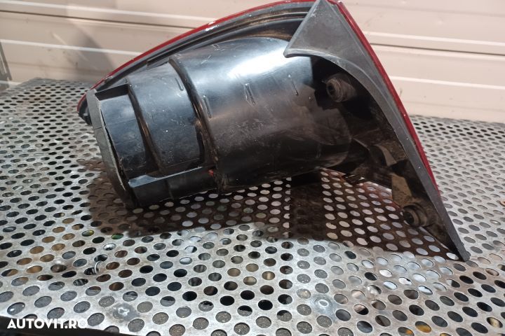 Lampa / Tripla stop dreapta pe aripa 5P5945096B Seat Toledo 3 - 5P [2 - 4