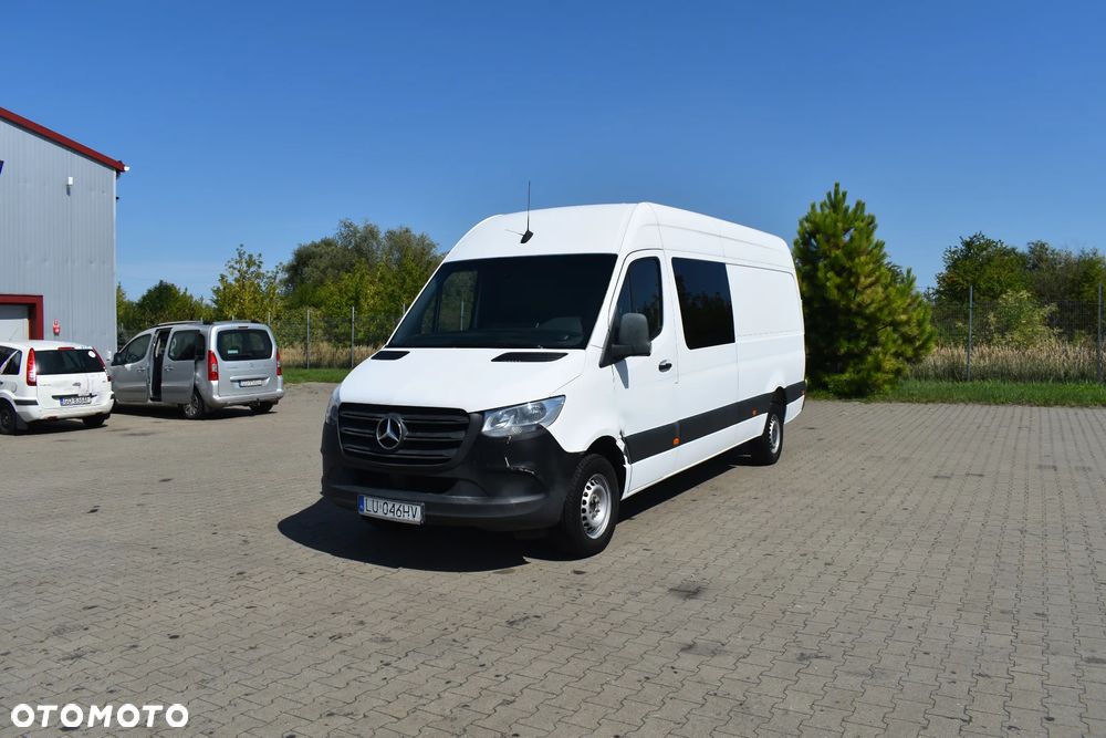 Mercedes-Benz Sprinter - 2