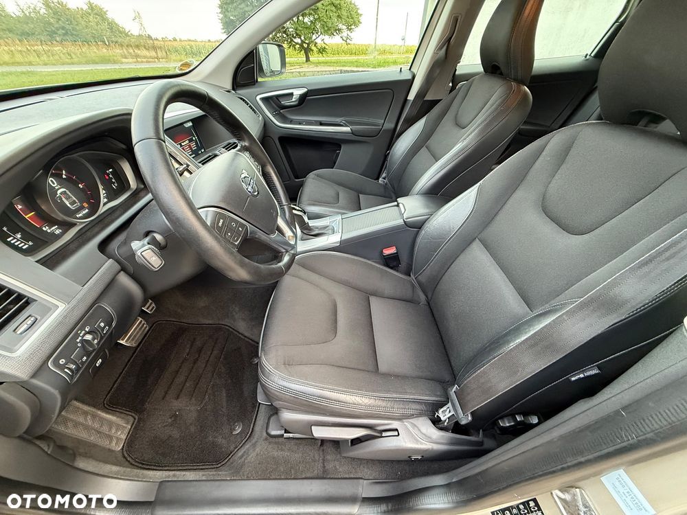 Volvo XC 60 - 21