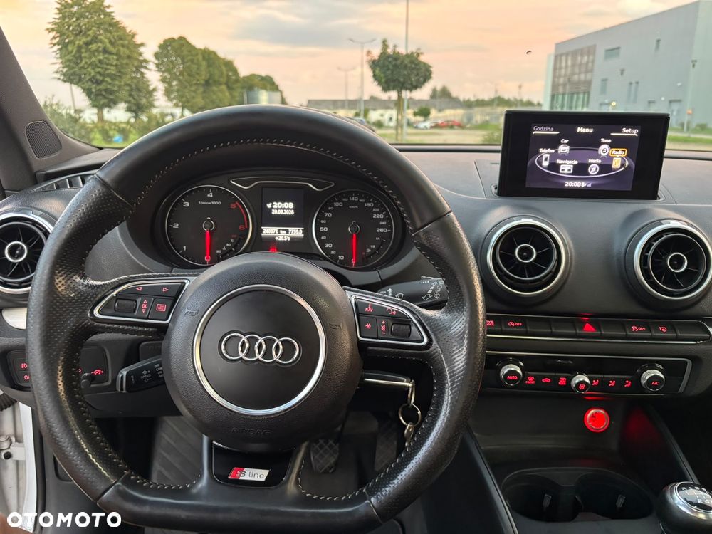 Audi A3 Sportback 2.0 TDI S line Sportpaket - 13