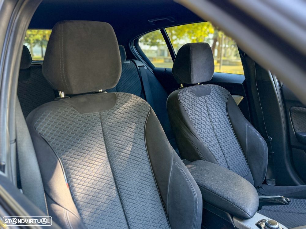 BMW 118 d Pack M - 20
