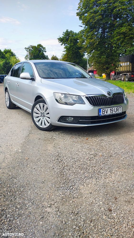 Skoda Superb 2.0 TDI Ambition - 2