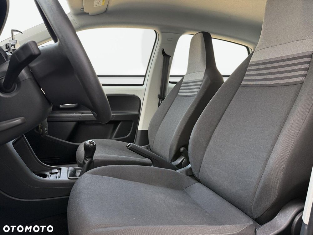 Volkswagen up! - 11