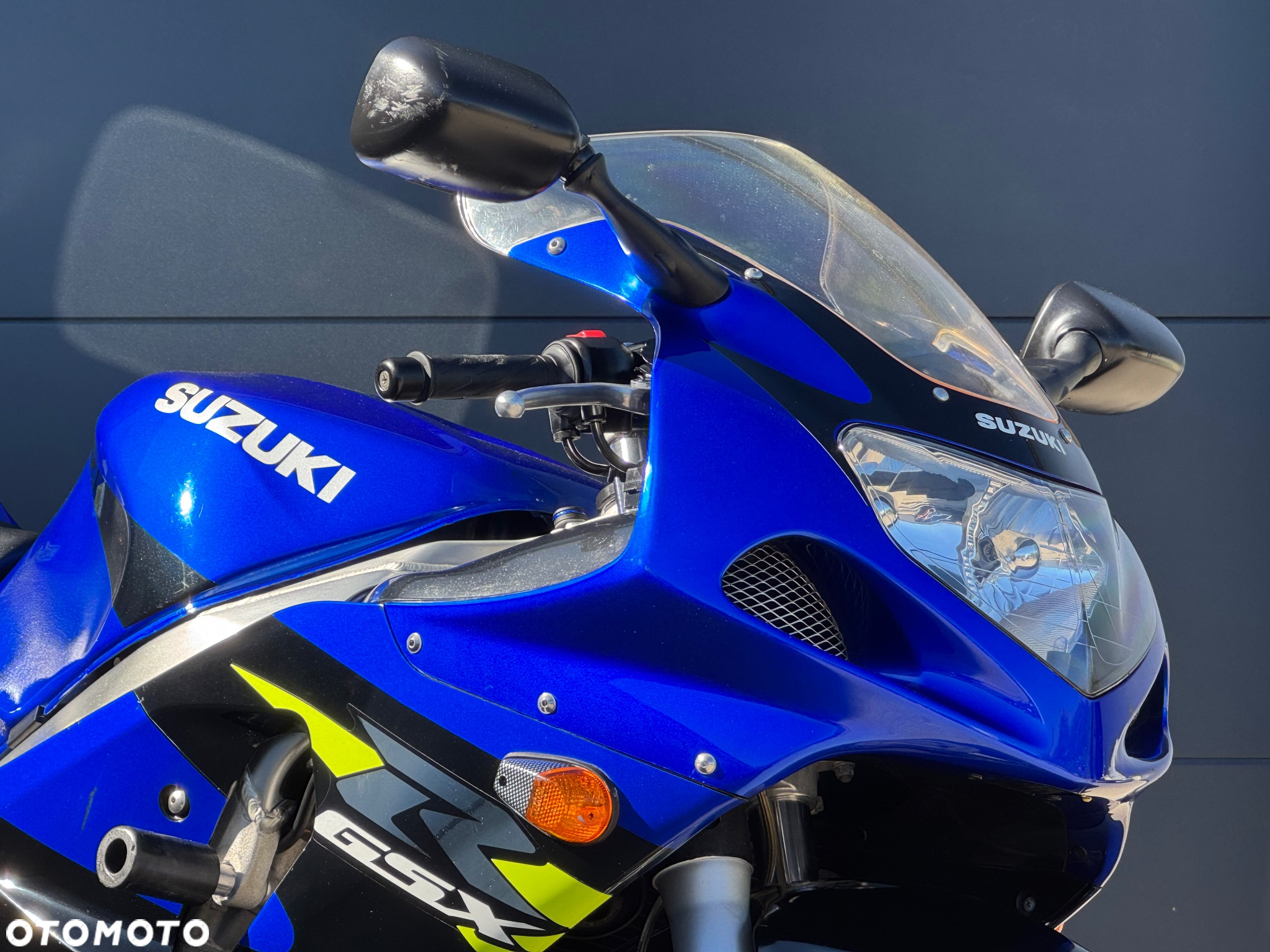 Suzuki GSX-R - 3