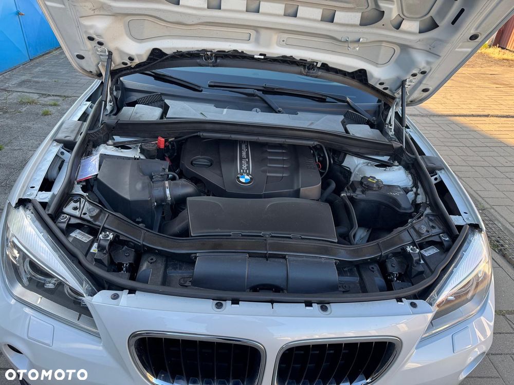 BMW X1 sDrive18d Sport Line - 11