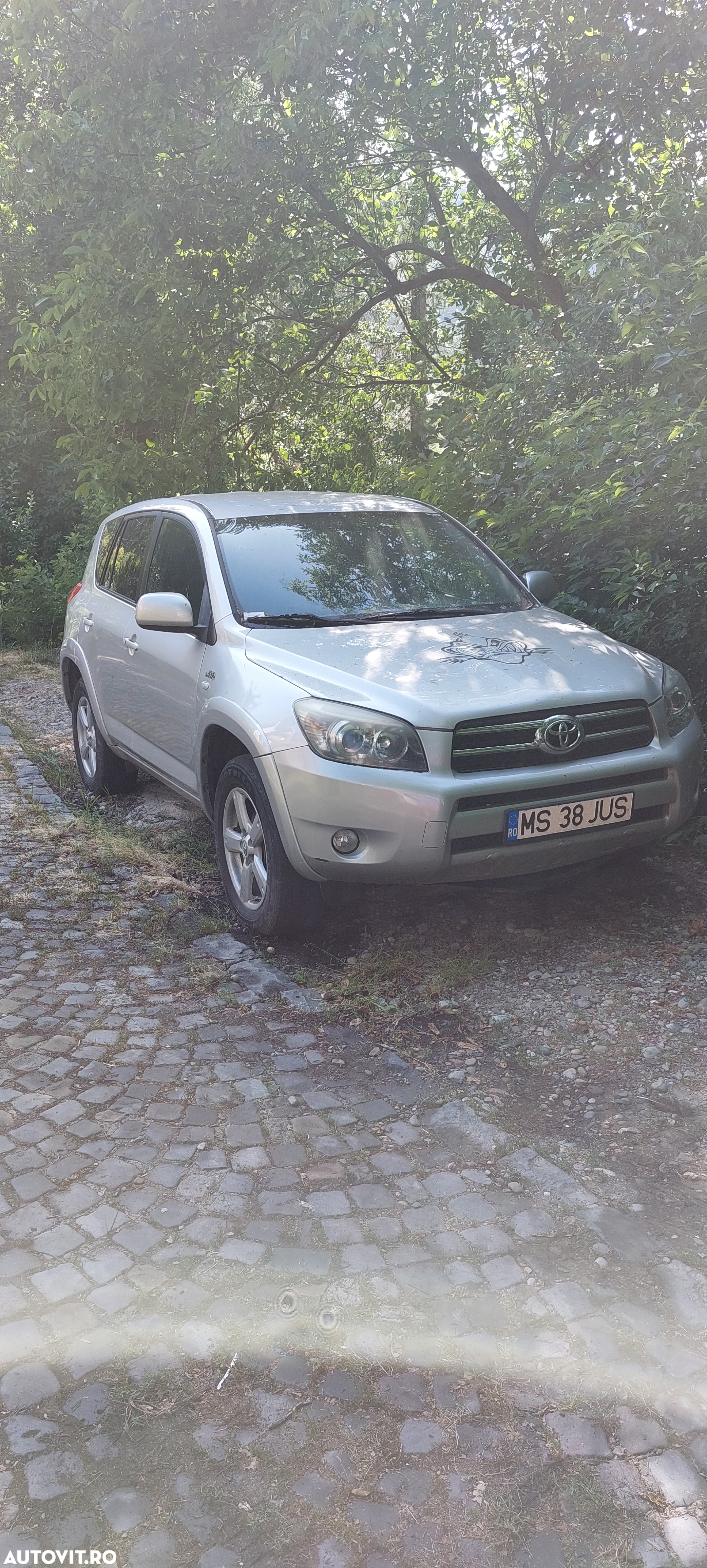 Toyota RAV4 - 10