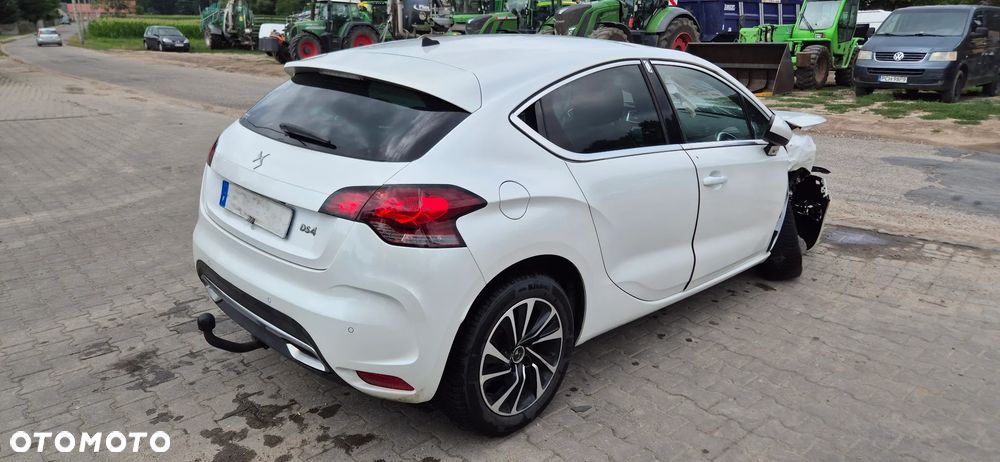 DS Automobiles DS 4 - 12