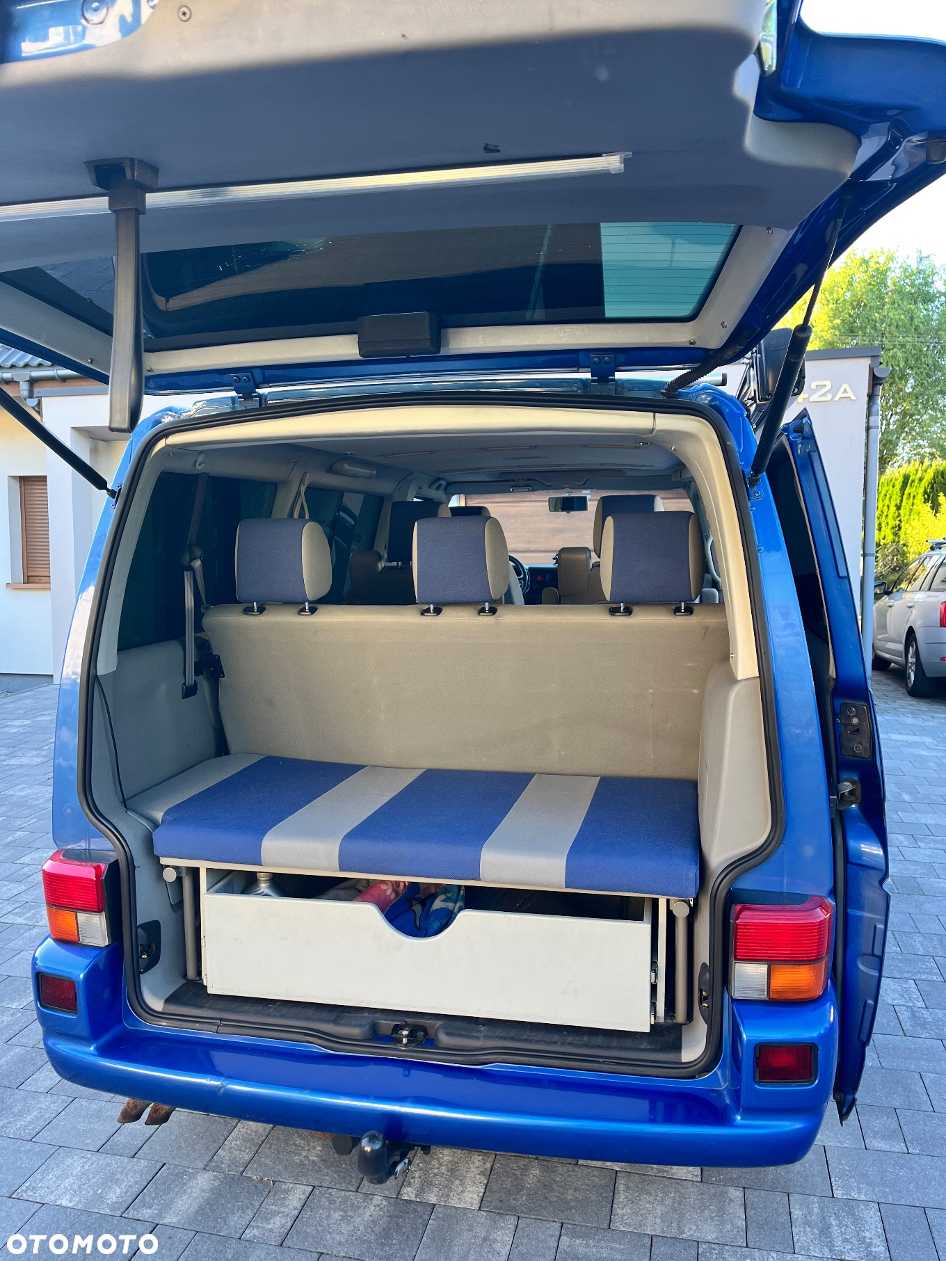 Volkswagen Multivan TDI - 10