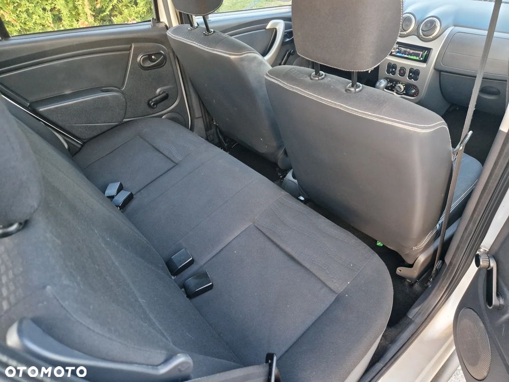 Dacia Sandero Stepway 1.6 - 7