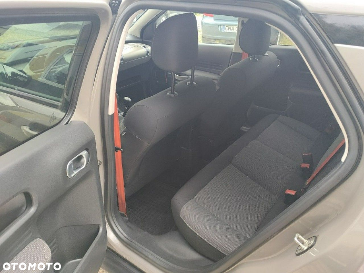 Citroën C4 Cactus - 19