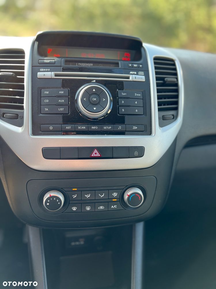 Kia Venga 1.4 L - 10