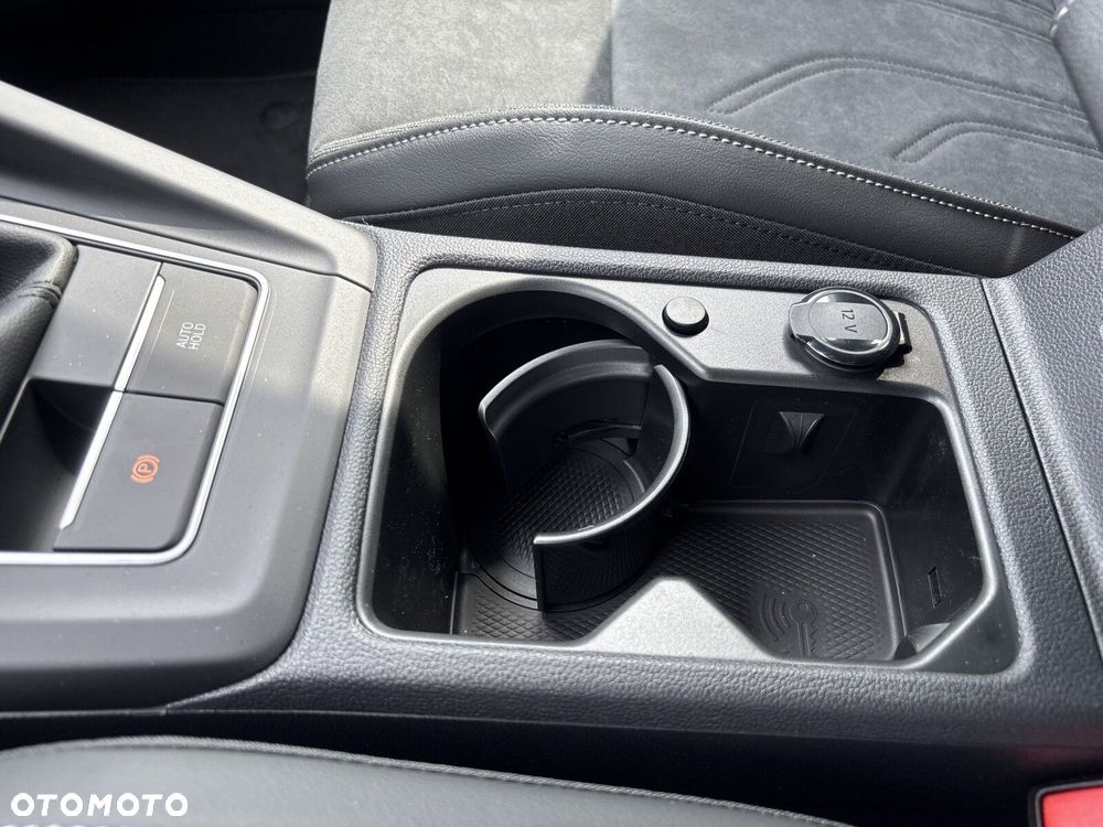 Volkswagen Golf - 36