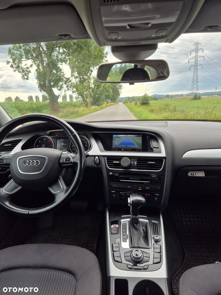 Audi A4 Avant 2.0 TDI DPF clean diesel quattro S tronic Attraction - 4