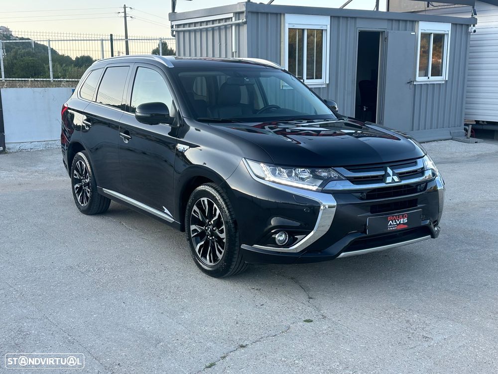 Mitsubishi Outlander 2.0 Intense Navi - 23