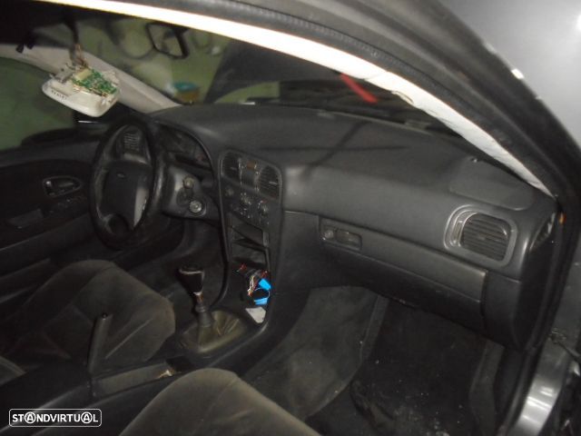 Carro MOT: B4164S2 CXVEL: JH3306   M3P VOLVO  V40 2001 1.6 109CV 5P CINZA GASOLINA - 4