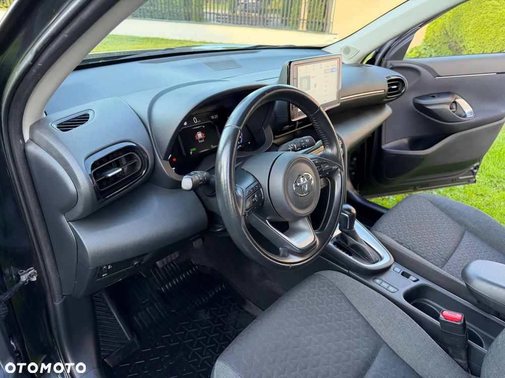 Toyota Yaris Cross - 25