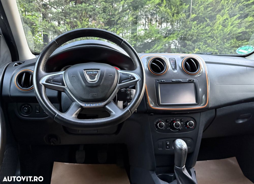 Dacia Sandero Stepway TCe 100 Prestige - 17