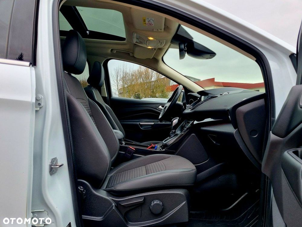 Ford Kuga 2.0 TDCi FWD Titanium - 12