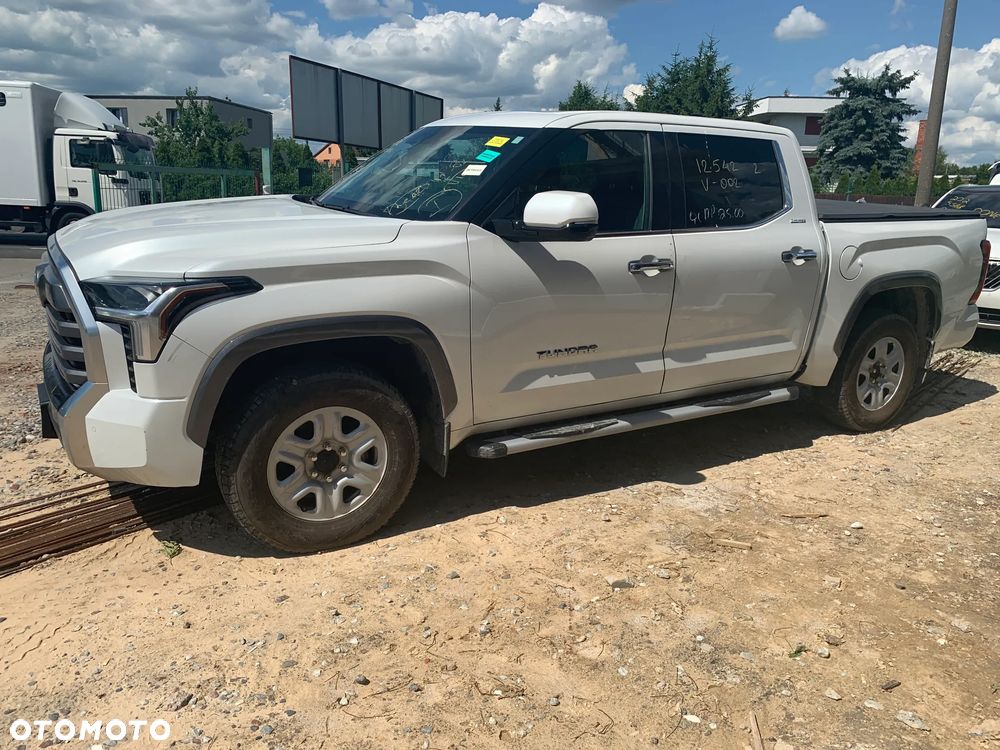 Toyota Tundra - 5