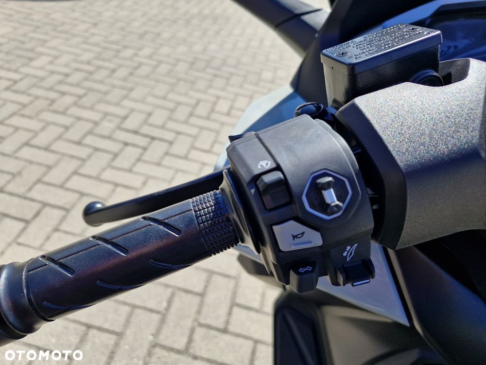 Honda NSS - 8