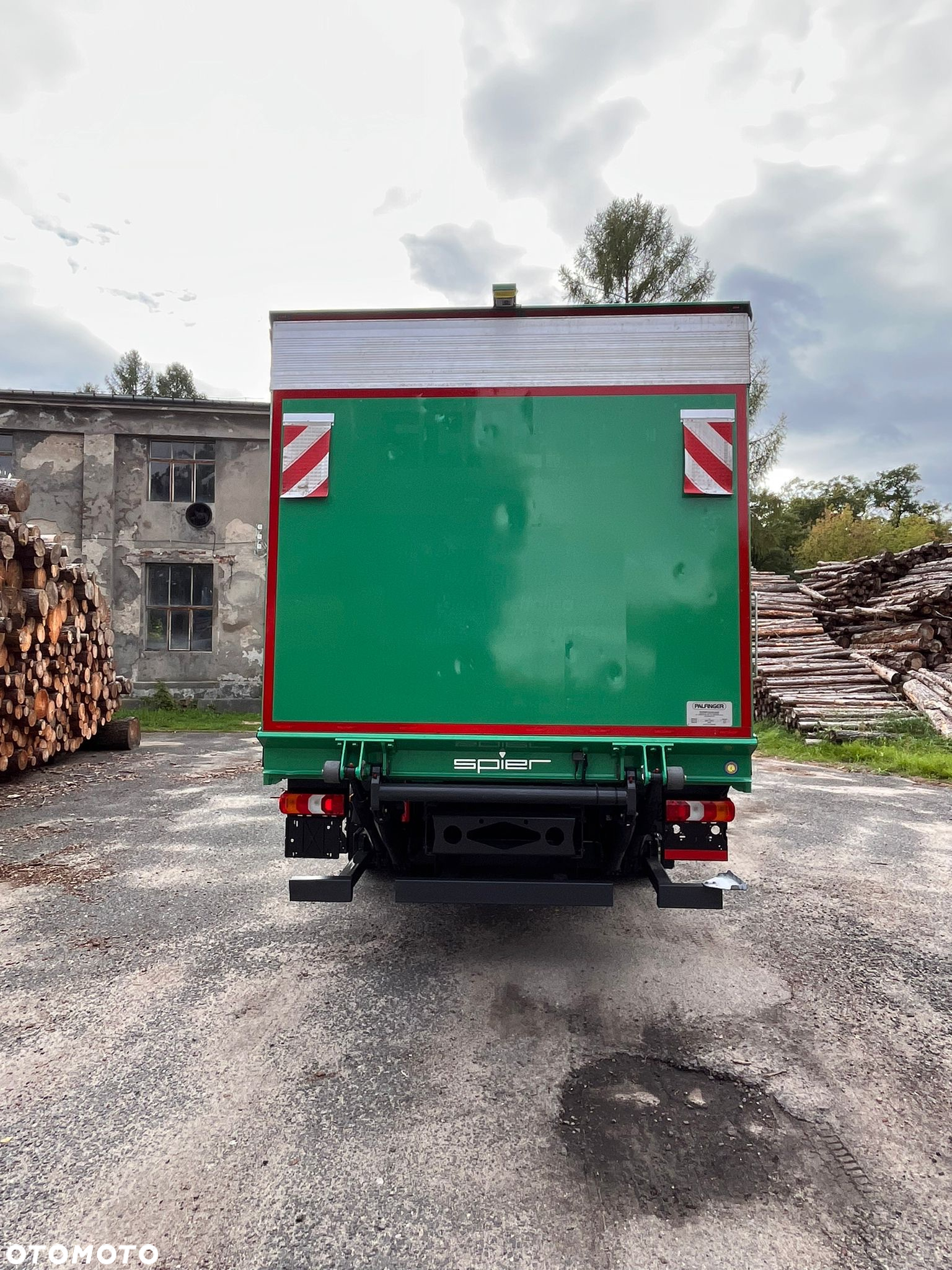 Mercedes-Benz ATEGO 1524L KONTENER 7.30 m | EURO-6 - 4