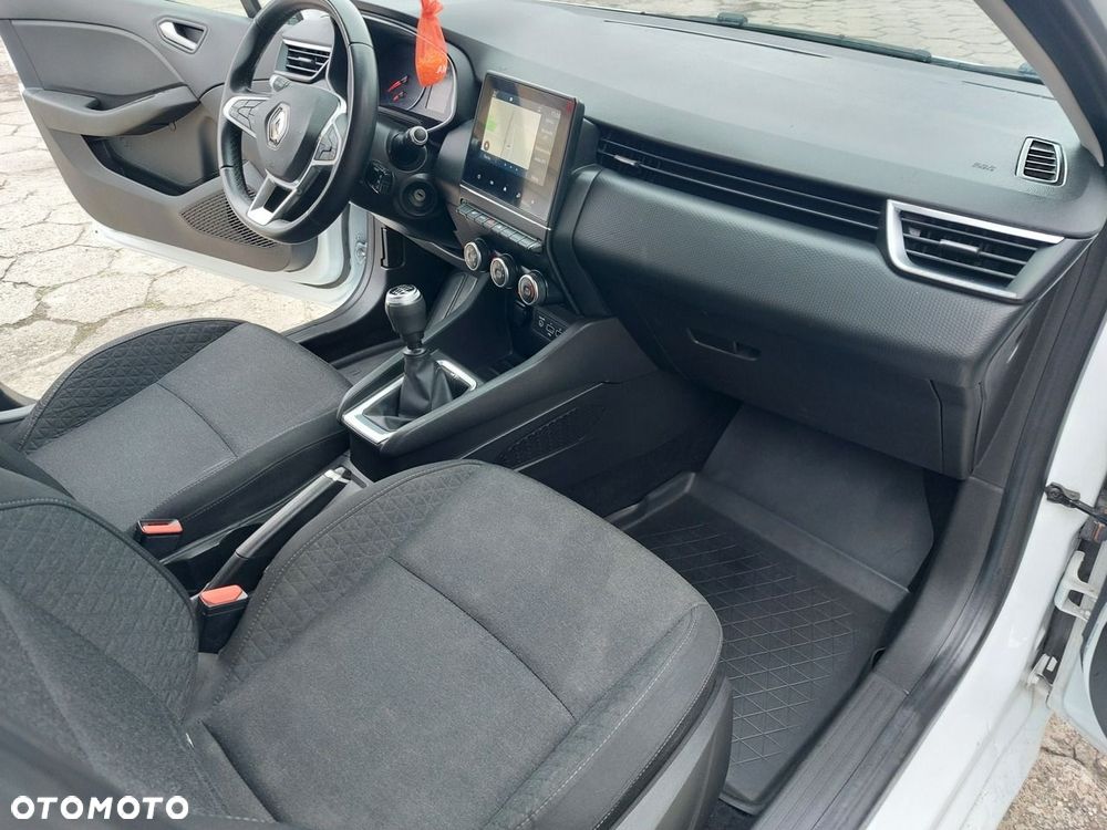 Renault Clio - 16
