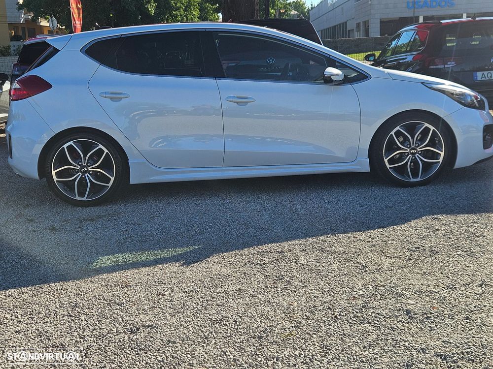 Kia Ceed 1.6 T-GDi GT TOP - 9