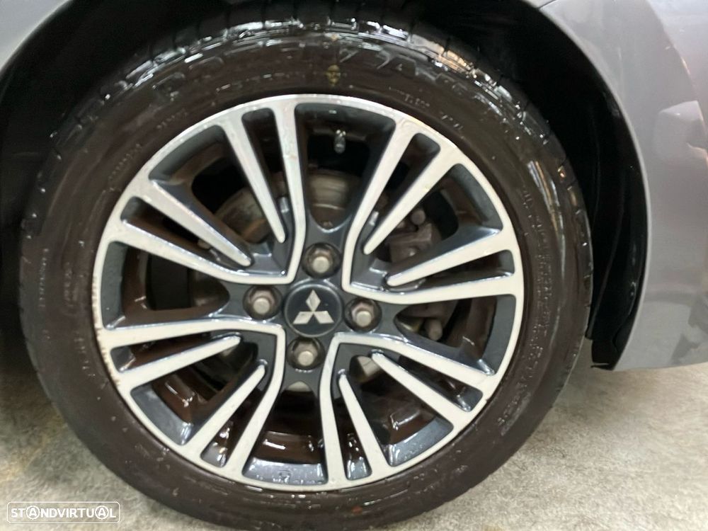 Mitsubishi Space Star 1.2 Intense - 22