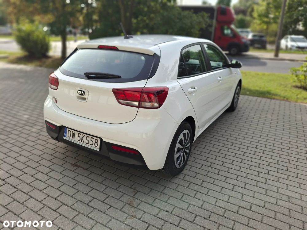 Kia Rio - 6